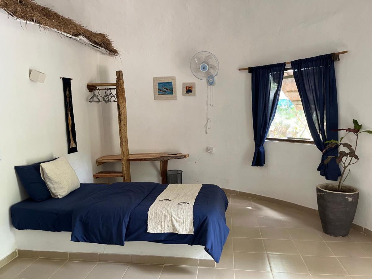 Footsteps Eco-Lodge Gunjur Екстер'єр фото