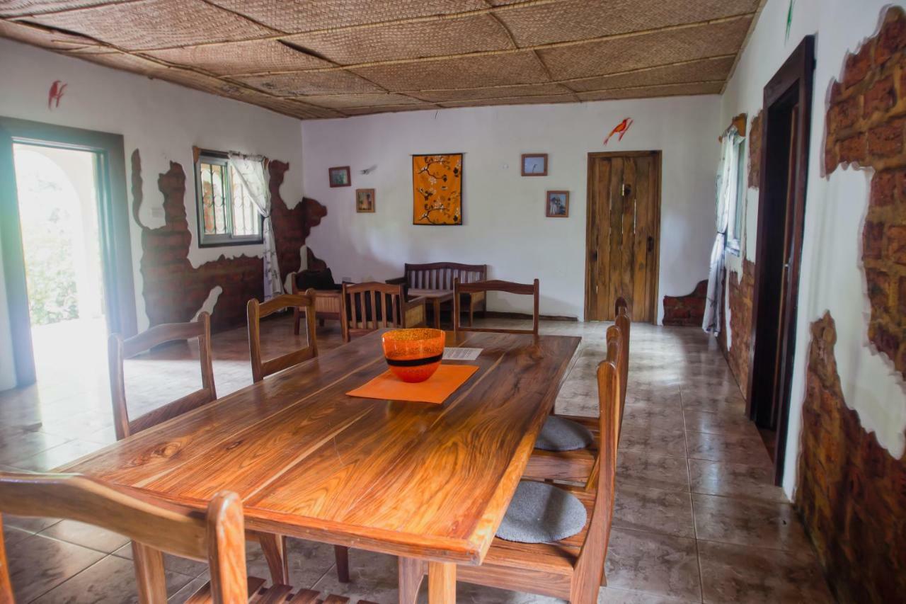 Footsteps Eco-Lodge Gunjur Екстер'єр фото