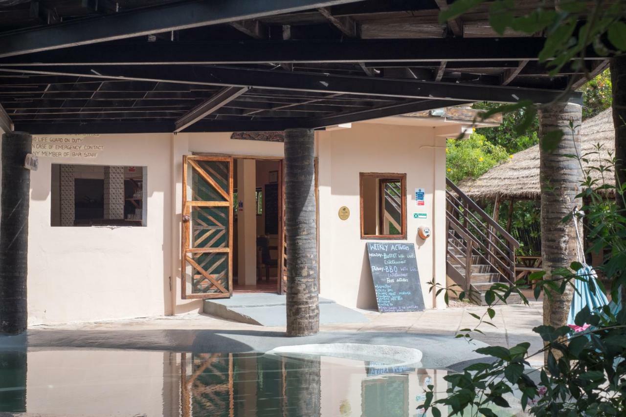 Footsteps Eco-Lodge Gunjur Екстер'єр фото